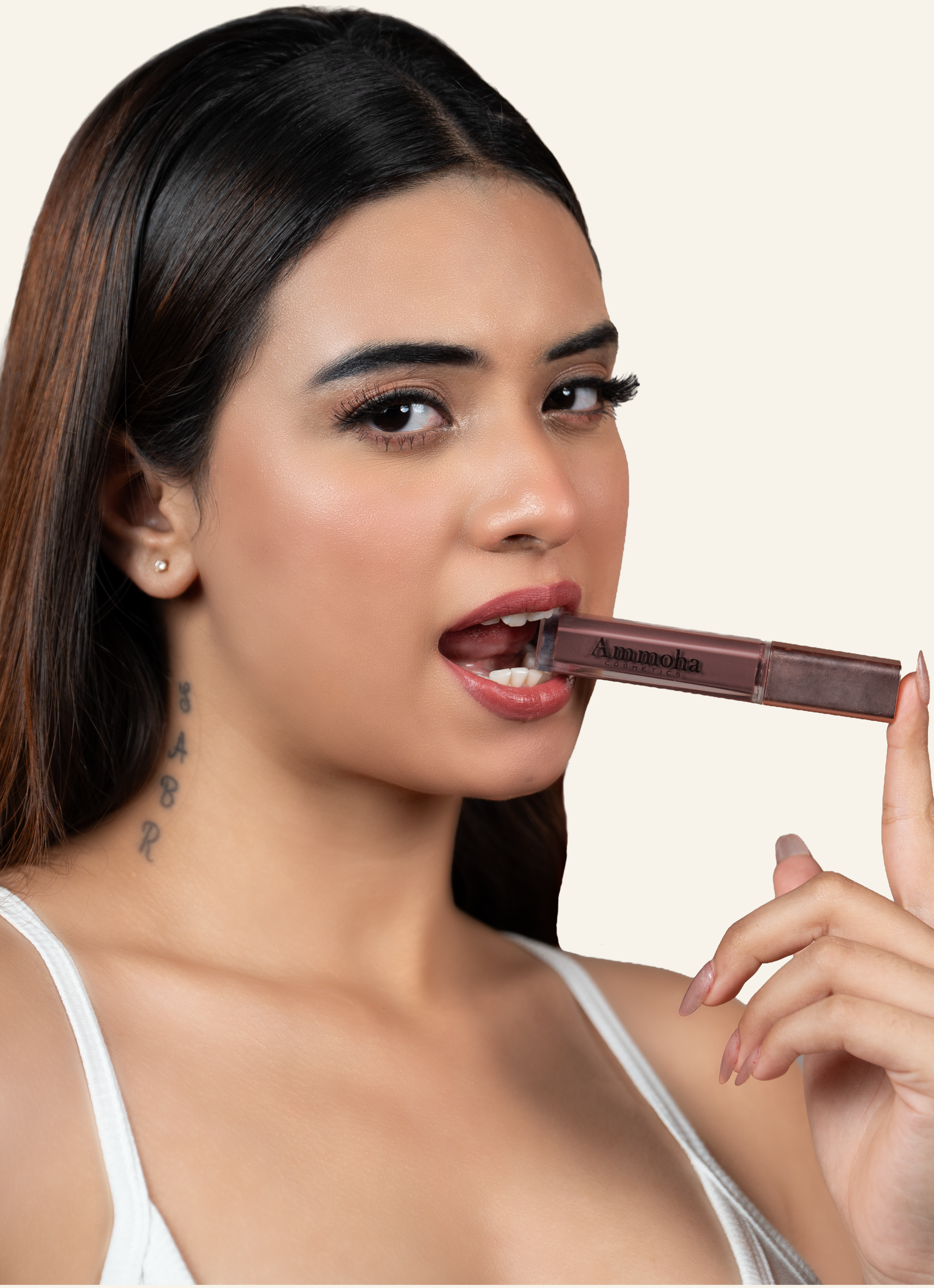 Velvate Mousse Lipstick - Deep Plum